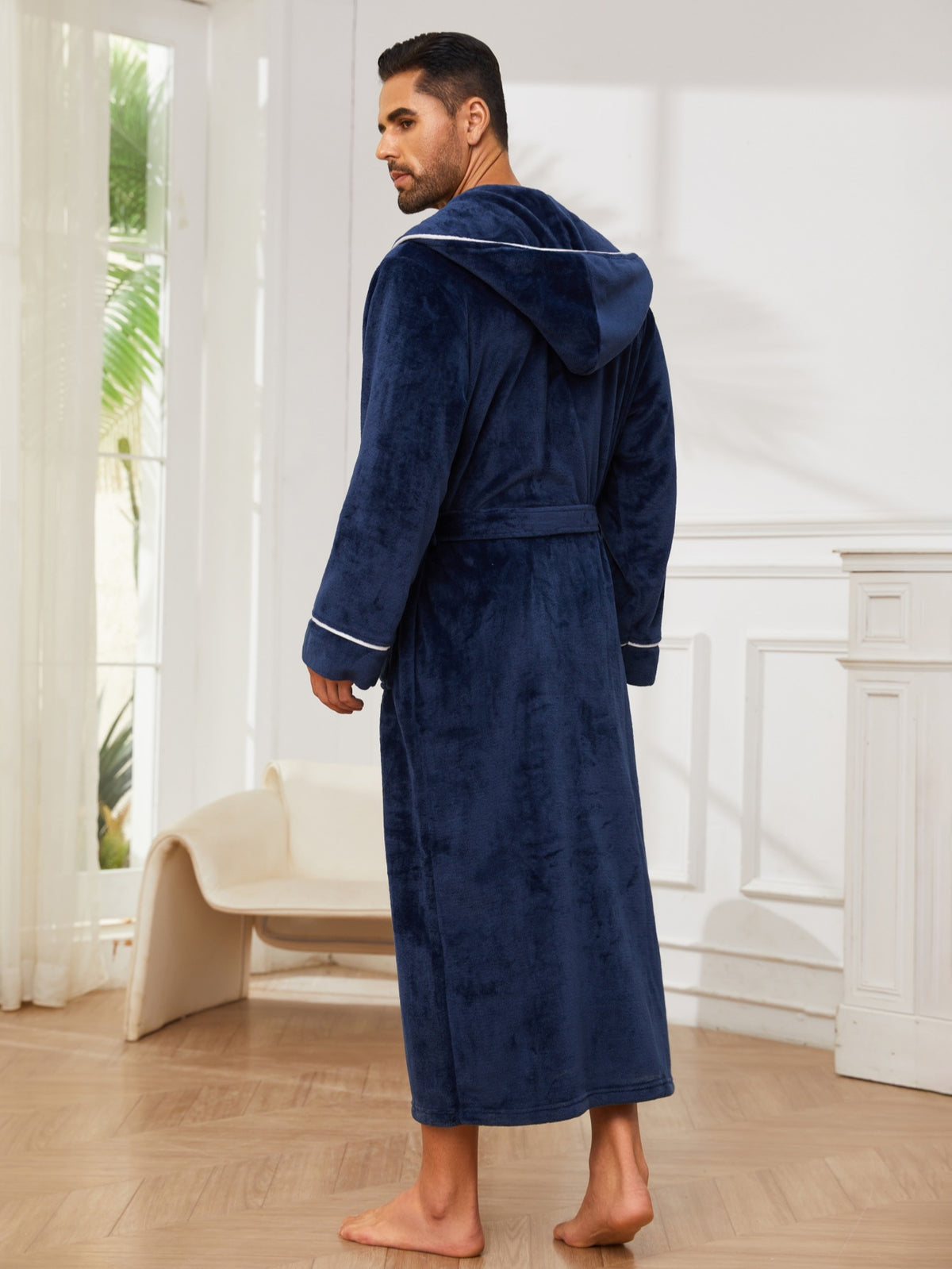 Plush Flannel-Style Men’s Bathrobe - product view 5